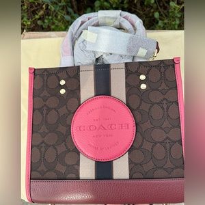 COACH-DempseyTote 22-Signature JacquardStripe-Coach Patch-Brown-Strawberry Haze
